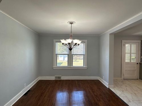 13 Spruce Rd, Middletown NY  10940-7523 exterior