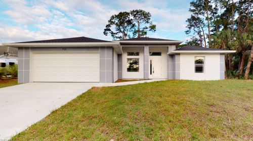 5307 6th St, Lehigh Acres, FL