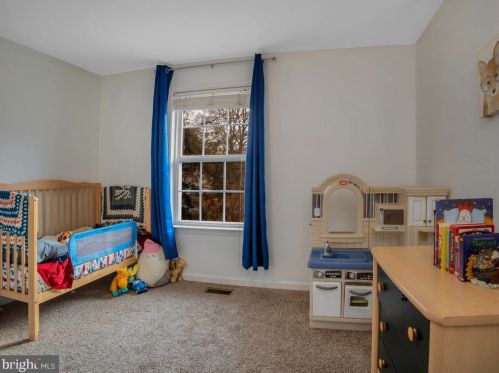 19 Plumosa Dr, Fredericksburg VA  22405-2130 exterior