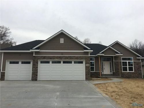 960 Pamshire Downs Ct, Holland, OH 43528-7734