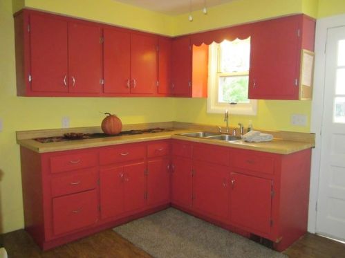 140 Wells Ave, New Kensington PA  15068-3850 exterior