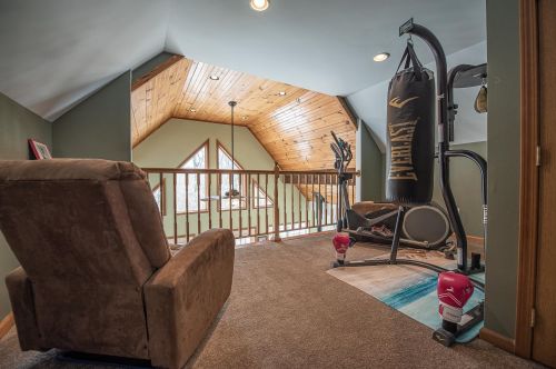 23 Jackson Rdg Rd, Danbury NH  03230-4147 exterior