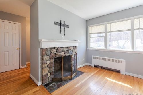 510 Wolcott St, Bristol CT  06010-6429 exterior