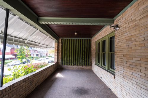 4120 Murray Ave, Pittsburgh, PA 15217-2704