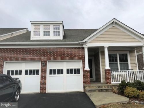 8930 Periwinkle Blue Ct, Lorton VA  22079-5700 exterior