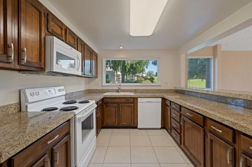 35054 Mission Hills Dr, Rancho Mirage CA  92270-1323 exterior