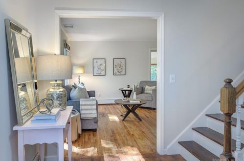 12 Old Pierce Rd, Ridgefield, CT 06877-2711
