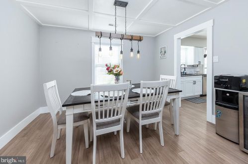 105 Red Stone Rdg, West Deptford NJ  08096-4134 exterior