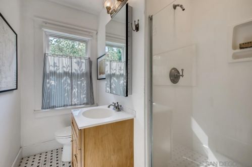 236 Robinson Ave, San Diego CA 92103-4423 exterior