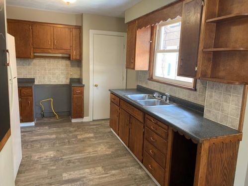 39 Kunkle Ave, Homer City, PA 15748-1201