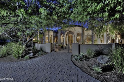 6514 Hummingbird Ln, Scottsdale, AZ 85253-3611