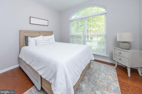 303 Bittlewood Ave, Berlin Boro NJ  08009-9491 exterior