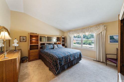 524 Rivers Edge Ct, Mishawaka IN 46544-4173 exterior