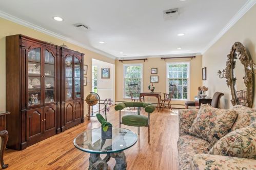 66 Hastings Dr, Northport NY  11768-2522 exterior