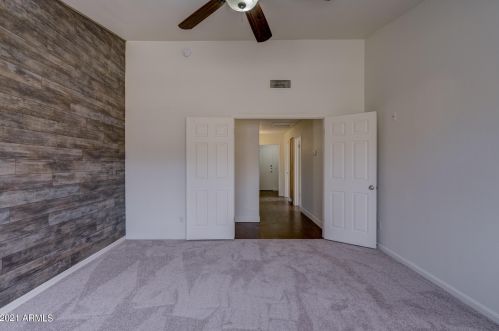 6960 Villa Hermosa, Glendale AZ  85310-5857 exterior