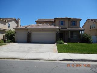 31619 Crimson Dr, Winchester, CA 92596-9077