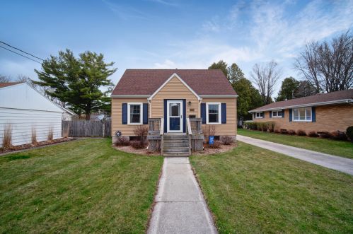 1934 32nd St, Two Rivers, WI 54241-1604