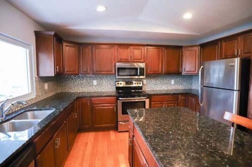 818 Mccandless Ave, Pittsburgh PA 15201-2451 exterior