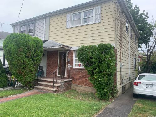 118-12 Springfield Blvd, Jamaica, NY 11411-1232