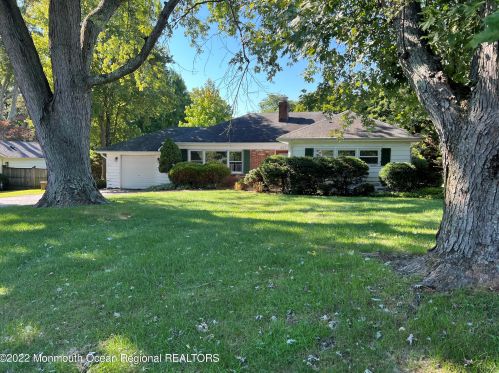 467 Brook Rd, Tinton Falls, NJ 07701-5006