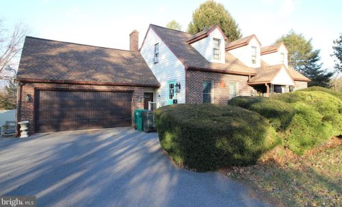 261 Ernst Rd, Centre, PA 19541-9556