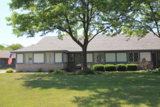 4575 Turtle Creek Dr, Brookfield, WI 53005-1222