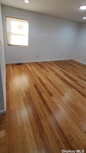 1659 Straight Path, Wheatley Heights NY  11798-1903 exterior