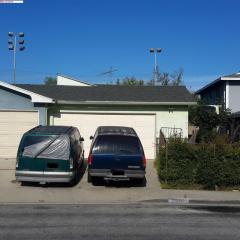 17411 Prondall Ct, Long Beach, CA 90746-1641