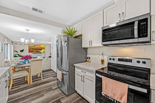 61 Kenneth Ct, West Pittsburg CA  94565-1545 exterior