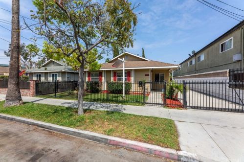610 Almond Ave, Long Beach CA  90802-1746 exterior
