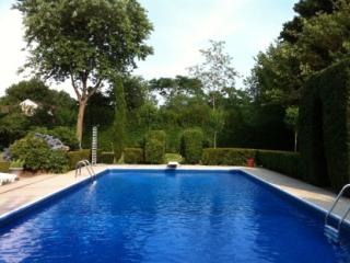 740 Bayberry Ln, Southold, NY 11971-1341