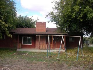 17800 Avenue 128, Porterville, CA 93257-9244