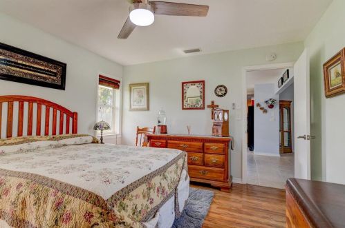 1381 Vizcaya Cir, Palm City FL  34990-1962 exterior