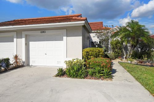6143 Brightwater Ter, Boynton Beach, FL 33437-4137