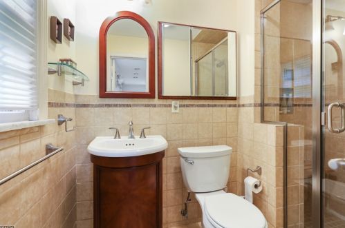 489 Fairmount Ave, Chatham Township NJ  07928-1370 exterior