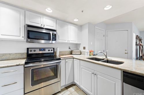 148 Mine Canyon Rd, Orange, CA 92869-5805