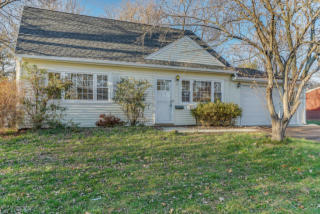 9 Franciscan Way, Hazlet NJ  07730-1909 exterior