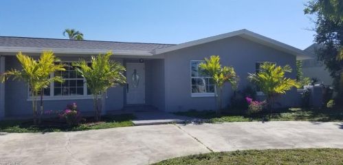 405 11th Pl, Cape Coral FL  33909-2122 exterior