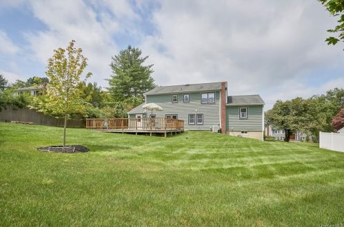 3339 Nutly Cir, Yorktown Hgts NY  10598-1206 exterior