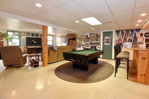 4438 Bachman Dr, Schnecksville PA  18078-2246 exterior