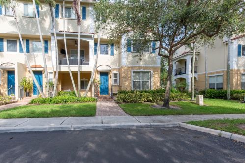 2874 Oasis Dr, Boynton Beach FL  33426-8665 exterior