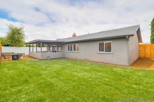 8853 Heraldry St, San Diego CA  92123-2221 exterior