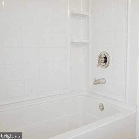 11907 Escalante Ct, Herndon VA  20191-1833 exterior