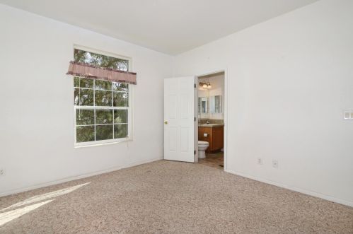 6960 Lilac Rd, Bonsall CA  92003-4312 exterior