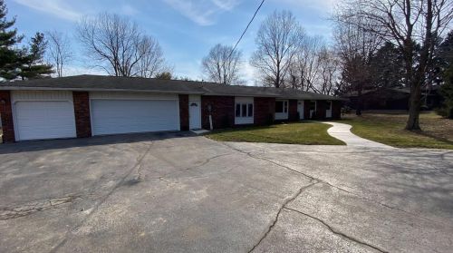 96 Division Rd, Valpo IN  46383-8014 exterior