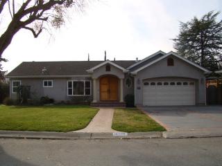 18708 Mcfarland Ave, Saratoga CA  95070-4622 exterior