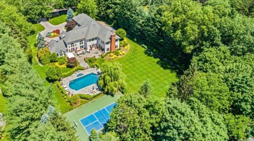 6 Lincoln Woods, Purchase, NY 10577-2217