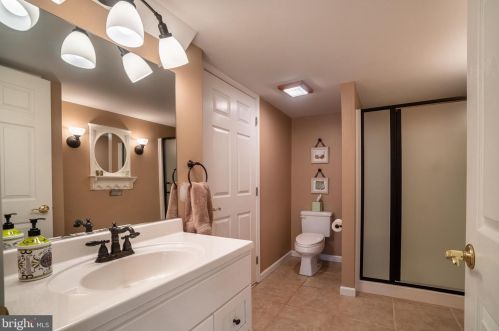 1350 Skelp Level Rd, Downingtown PA  19335-4042 exterior