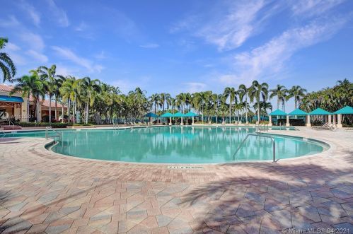 1885 139 Ter, Hollywood FL  33028-2837 exterior