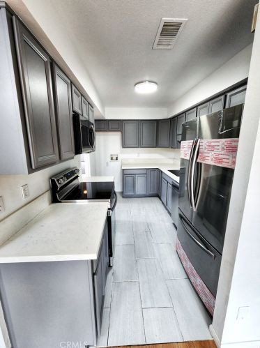 2066 Locust Ct, San Bernardino, CA 92404-3302